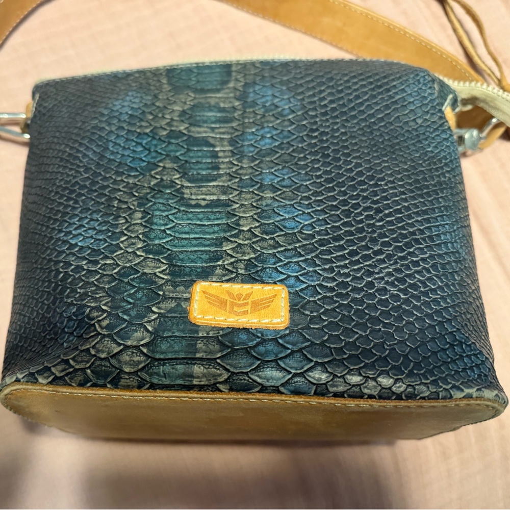Consuls Rattler Wedge- Multi-color Snake Print bag